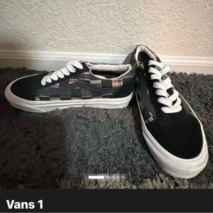 Vans Men's Black and Plaid Sneakers